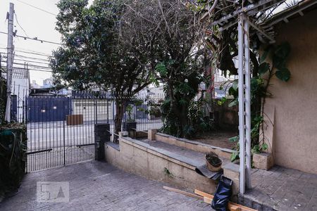 Casa à venda com 350m², 6 quartos e 5 vagas Casa à venda com 350m², 6 quartos e 5 vagasGaragem