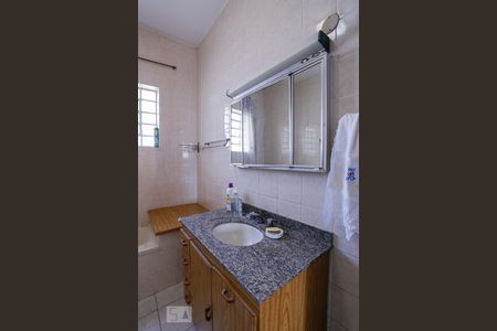 Casa à venda com 350m², 6 quartos e 5 vagas Casa à venda com 350m², 6 quartos e 5 vagasBanheiro Social