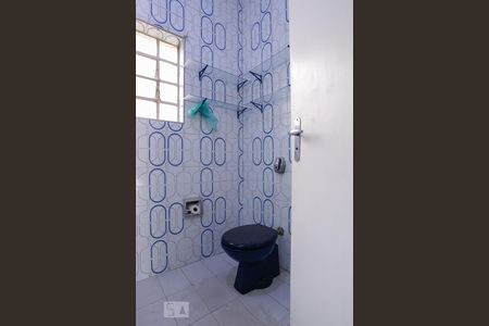 Casa à venda com 350m², 6 quartos e 5 vagas Casa à venda com 350m², 6 quartos e 5 vagasBanheiro Edícula