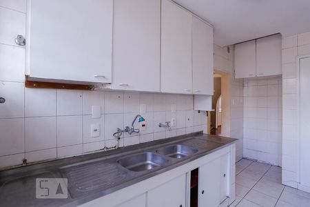 Casa à venda com 350m², 6 quartos e 5 vagas Casa à venda com 350m², 6 quartos e 5 vagasCozinha