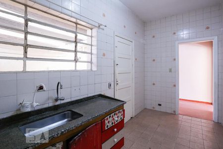 Casa à venda com 350m², 6 quartos e 5 vagas Casa à venda com 350m², 6 quartos e 5 vagasCozinha Edícula