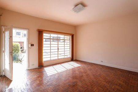 Casa à venda com 350m², 6 quartos e 5 vagas Casa à venda com 350m², 6 quartos e 5 vagasSala Edícula