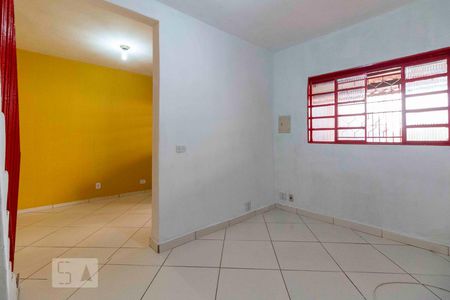 Sala de casa para alugar com 2 quartos, 60m² em Jardim Sapopemba, São Paulo