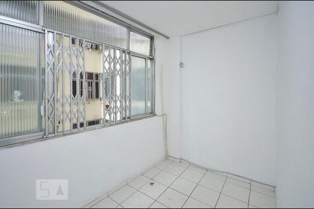 Quarto 1 de apartamento para alugar com 2 quartos, 35m² em Centro, Niterói