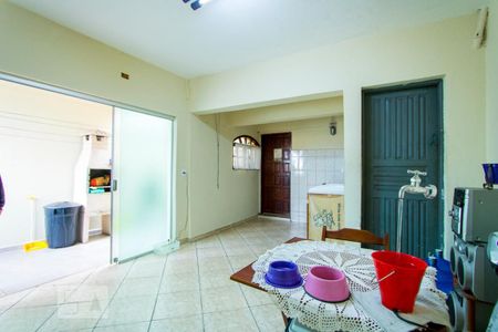 Casa para alugar com 172m², 3 quartos e 2 vagas Casa para alugar com 172m², 3 quartos e 2 vagasÁrea de Serviço