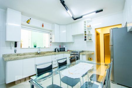 Casa para alugar com 172m², 3 quartos e 2 vagas Casa para alugar com 172m², 3 quartos e 2 vagasCozinha