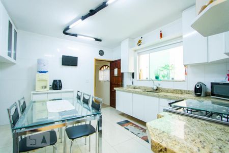 Casa para alugar com 172m², 3 quartos e 2 vagas Casa para alugar com 172m², 3 quartos e 2 vagasCozinha