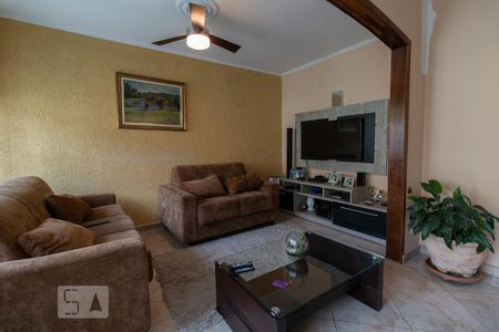 Sala de Estar de casa à venda com 3 quartos, 300m² em Vila Silveira, Guarulhos