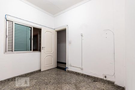 Quarto 1 de casa para alugar com 5 quartos, 500m² em Vila Ré, São Paulo