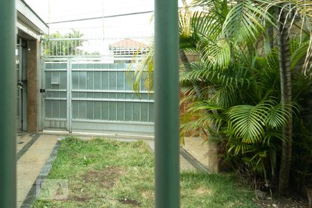 Vista da sala  de casa para alugar com 5 quartos, 500m² em Vila Ré, São Paulo