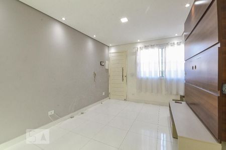 Sala de casa de condomínio à venda com 2 quartos, 65m² em Vila Nivi, São Paulo