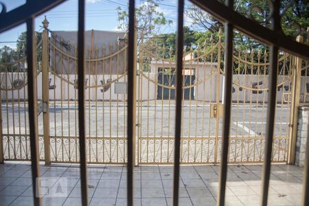 Vista da sala de casa para alugar com 4 quartos, 280m² em Vila Regente Feijó, São Paulo