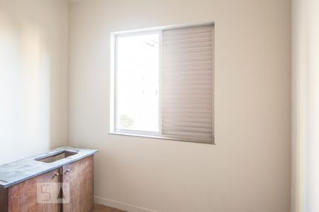 Quarto 2 de apartamento para alugar com 2 quartos, 70m² em Carmo, Belo Horizonte