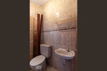 Casa para alugar com 210m², 2 quartos e 2 vagas Casa para alugar com 210m², 2 quartos e 2 vagasBanheiro da Suíte 2