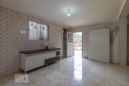 Casa para alugar com 210m², 2 quartos e 2 vagas Casa para alugar com 210m², 2 quartos e 2 vagasCozinha