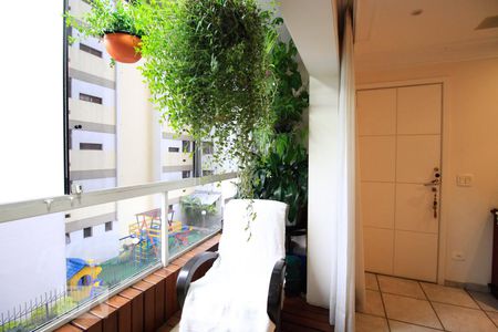 Varanda de apartamento à venda com 4 quartos, 136m² em Vila Monte Alegre, São Paulo