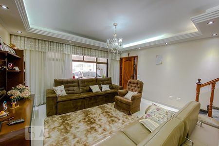 Sala de casa à venda com 4 quartos, 190m² em Vila Carrão, São Paulo