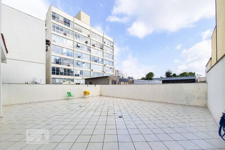 Casa para alugar com 320m², 3 quartos e 5 vagas Casa para alugar com 320m², 3 quartos e 5 vagasQuintal