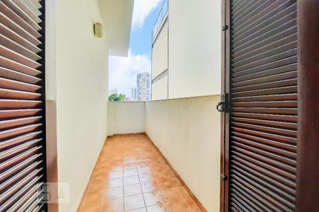 Casa para alugar com 320m², 3 quartos e 5 vagas Casa para alugar com 320m², 3 quartos e 5 vagasVaranda do Quarto 1