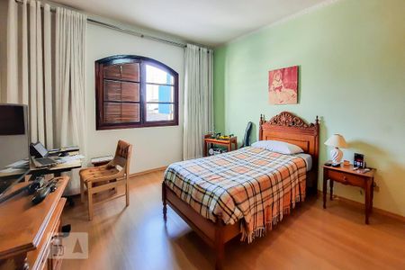 Casa para alugar com 320m², 3 quartos e 5 vagas Casa para alugar com 320m², 3 quartos e 5 vagasQuarto 2