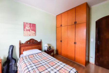 Casa para alugar com 320m², 3 quartos e 5 vagas Casa para alugar com 320m², 3 quartos e 5 vagasQuarto 2