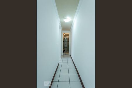 Corredor de apartamento para alugar com 2 quartos, 54m² em Rocha, Rio de Janeiro