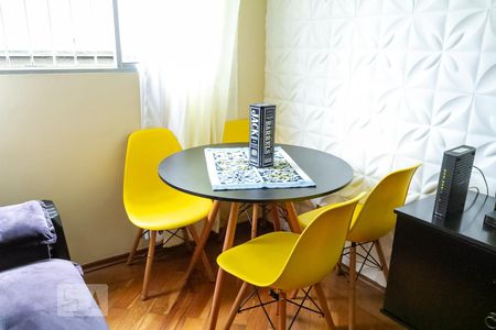 Mesas e cadeiras de apartamento à venda com 2 quartos, 60m² em Taboão, São Bernardo do Campo