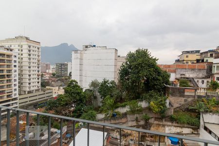 Vista da Sala de apartamento para alugar com 2 quartos, 55m² em Vila Isabel, Rio de Janeiro