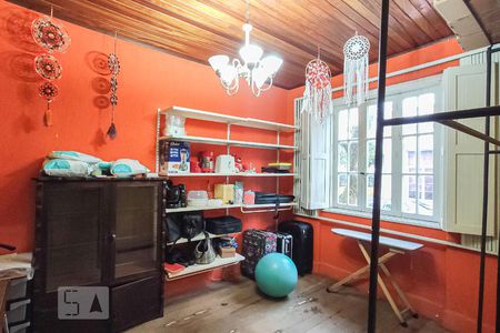 Antessala de casa à venda com 4 quartos, 180m² em Centro Histórico, Porto Alegre