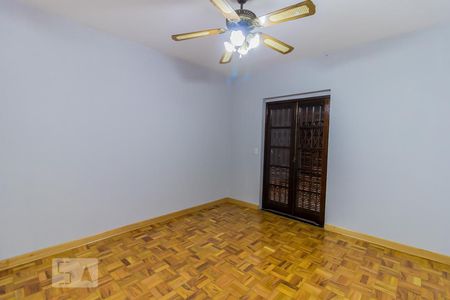 Quarto 1 de casa para alugar com 2 quartos, 220m² em Vila Ré, São Paulo