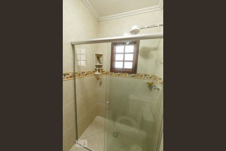 Casa à venda com 240m², 4 quartos e 2 vagas Casa à venda com 240m², 4 quartos e 2 vagasBanheiro da Suíte