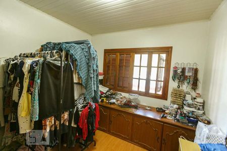 Casa à venda com 240m², 4 quartos e 2 vagas Casa à venda com 240m², 4 quartos e 2 vagasQuarto 4