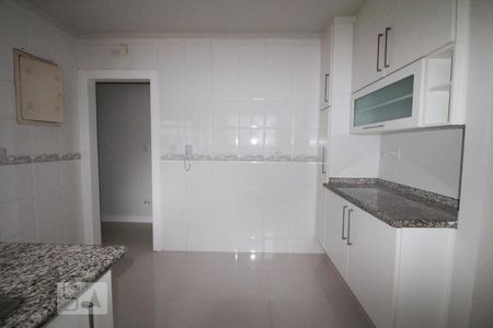 Cozinha de apartamento à venda com 3 quartos, 128m² em Vila Paulicéia, São Paulo