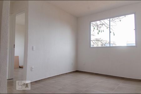 Sala de apartamento à venda com 2 quartos, 41m² em Estância Velha, Canoas