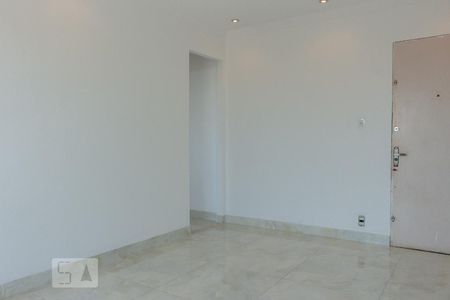 Sala de apartamento para alugar com 2 quartos, 45m² em Campo Grande, Rio de Janeiro