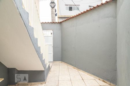 Casa para alugar com 50m², 1 quarto e sem vaga Casa para alugar com 50m², 1 quarto e sem vagaQuintal