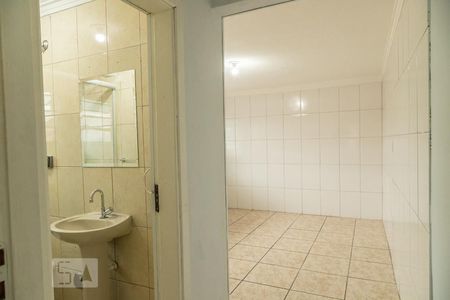 Casa para alugar com 50m², 1 quarto e sem vaga Casa para alugar com 50m², 1 quarto e sem vagaCorredor