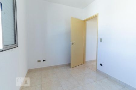 Quarto 1 de casa para alugar com 2 quartos, 120m² em Jardim Satélite, São Paulo