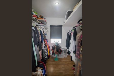 Closet da suíte 1 de casa para alugar com 3 quartos, 172m² em São Domingos, São Paulo