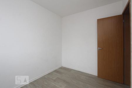 QUARTO 2 de apartamento para alugar com 2 quartos, 45m² em Rubem Berta, Porto Alegre