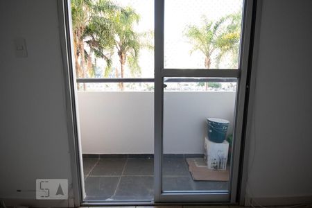 Sacada de apartamento à venda com 3 quartos, 64m² em Continental, Osasco