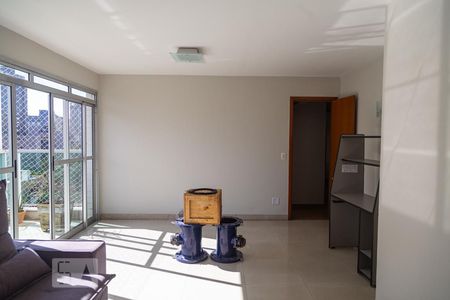 Sala de apartamento para alugar com 3 quartos, 96m² em Santo Agostinho, Belo Horizonte