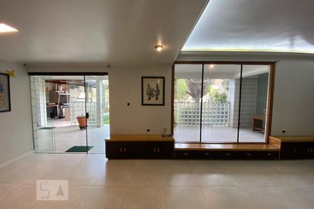 Sala de casa à venda com 8 quartos, 500m² em Vila Inah, São Paulo