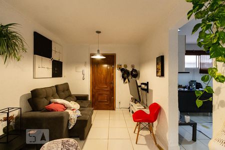 Sala de apartamento à venda com 3 quartos, 77m² em Alto de Pinheiros, São Paulo