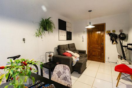 Sala de casa para alugar com 3 quartos, 77m² em Alto de Pinheiros, São Paulo