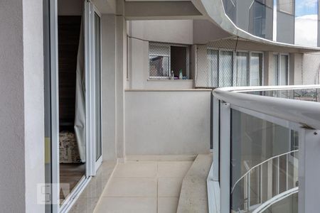Quarto - Varanda de apartamento à venda com 1 quarto, 57m² em Empresarial 18 do Forte, Barueri
