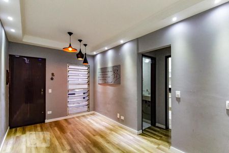 Sala de apartamento para alugar com 2 quartos, 72m² em Parque Renato Maia, Guarulhos