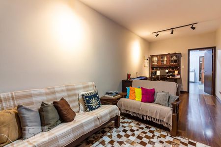 Sala de casa à venda com 4 quartos, 170m² em Conjunto Residencial Butantã, São Paulo