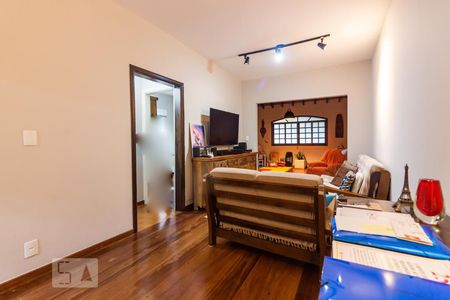 Sala de casa à venda com 4 quartos, 170m² em Conjunto Residencial Butantã, São Paulo