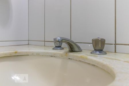 Banheiro - Torneira de apartamento à venda com 1 quarto, 57m² em Cambuí, Campinas